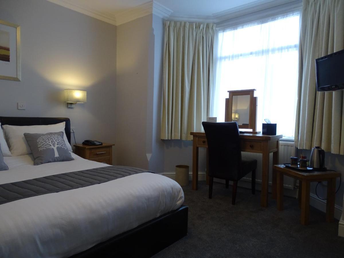 The Beeches Hotel & Leisure Club West Bridgford Bagian luar foto