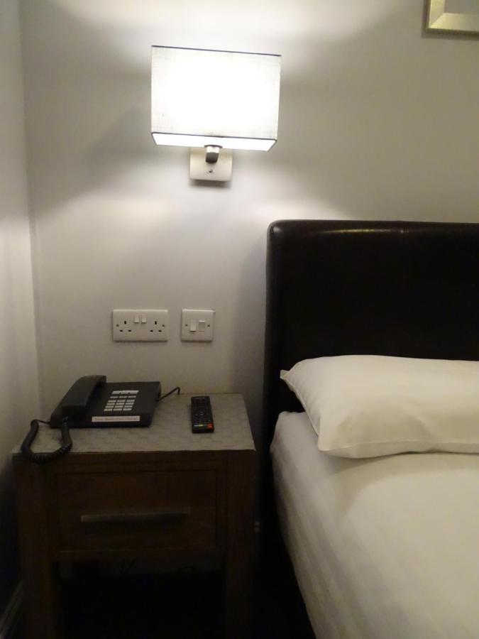 The Beeches Hotel & Leisure Club West Bridgford Bagian luar foto