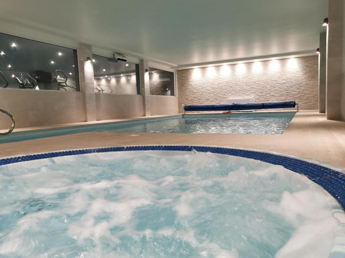 The Beeches Hotel & Leisure Club West Bridgford Bagian luar foto